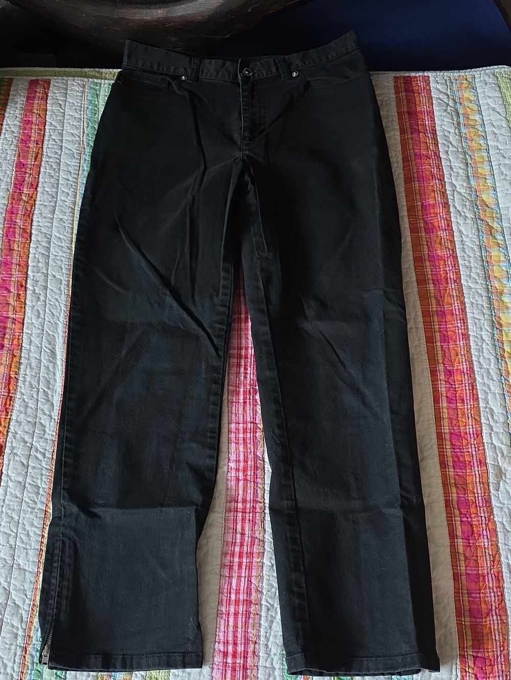 Lauren Jeans Co Black Straight Leg Pants with Zipper Leg Detail Size 4